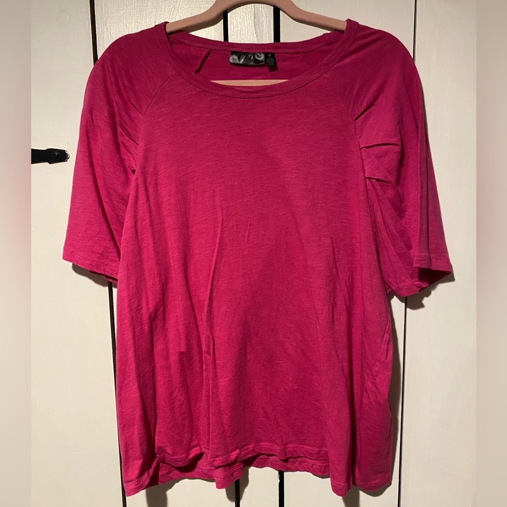 Rafaella Short Sleeve Crew Neck Top in Fuchsia